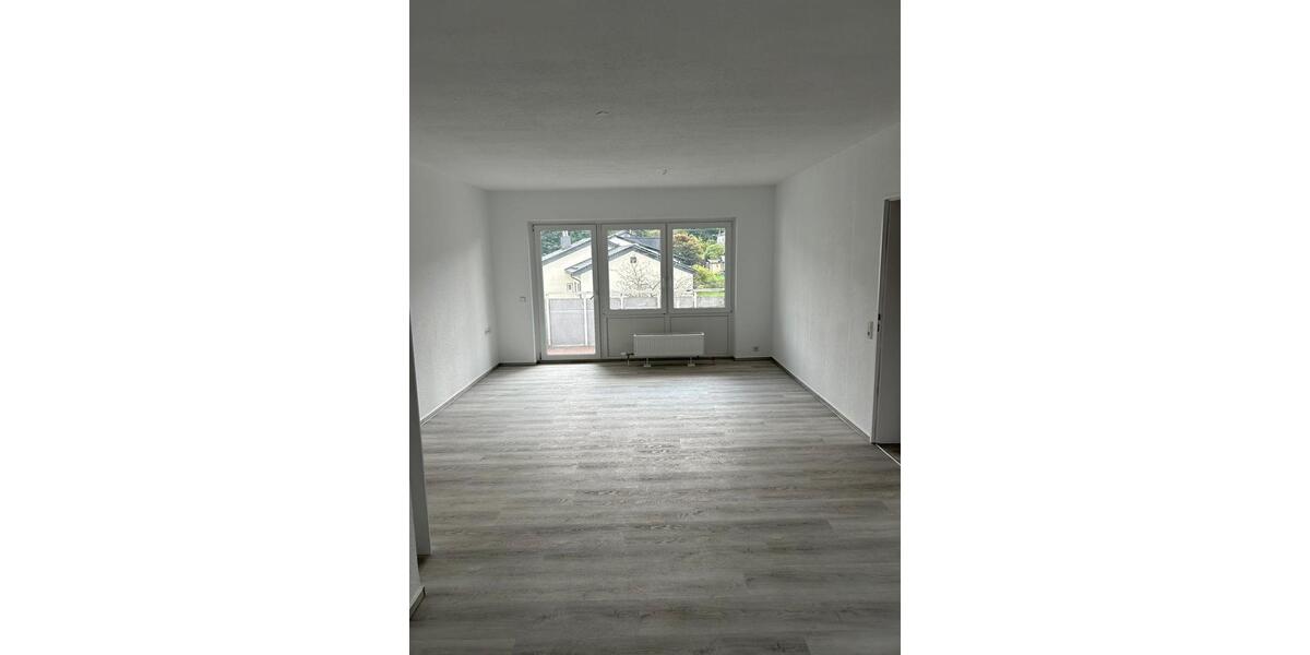 Etagenwohnung Meinerzhagen - 2 Zimmer, 65 m&sup2;, 450&euro; | Angebot:25648697