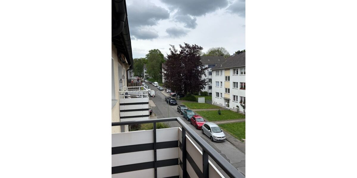 Renovierte 3,5 Zimmer-Wohnung mit Balkon + Tageslichtbad im Hochschulviertel - Appartement Hagen Oberhagen | Angebot:26814406