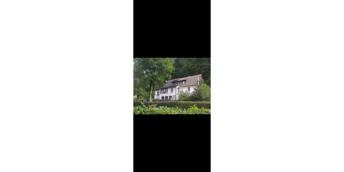 Etagenwohnung Meinerzhagen - 4 Zimmer, 200 m&sup2;, 219.000&euro; | Angebot:26961054
