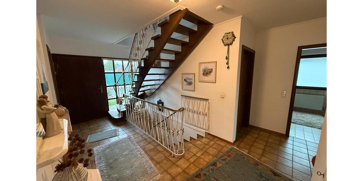 Einfamilienhaus Hückeswagen - 7 Zimmer, 160 m&sup2;, 465.000&euro; | Angebot:26900543
