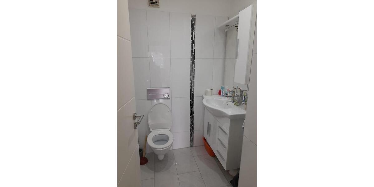 Erdgeschoßwohnung Bergneustadt - 5 Zimmer, 104 m&sup2;, 1.750&euro; | Angebot:26009203