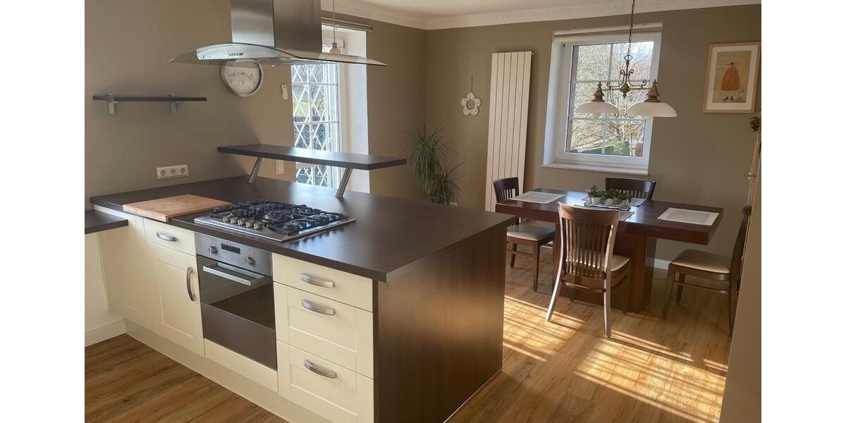 Etagenwohnung Reichshof - 7 Zimmer, 156 m&sup2;, 285.000&euro; | Angebot:26994427