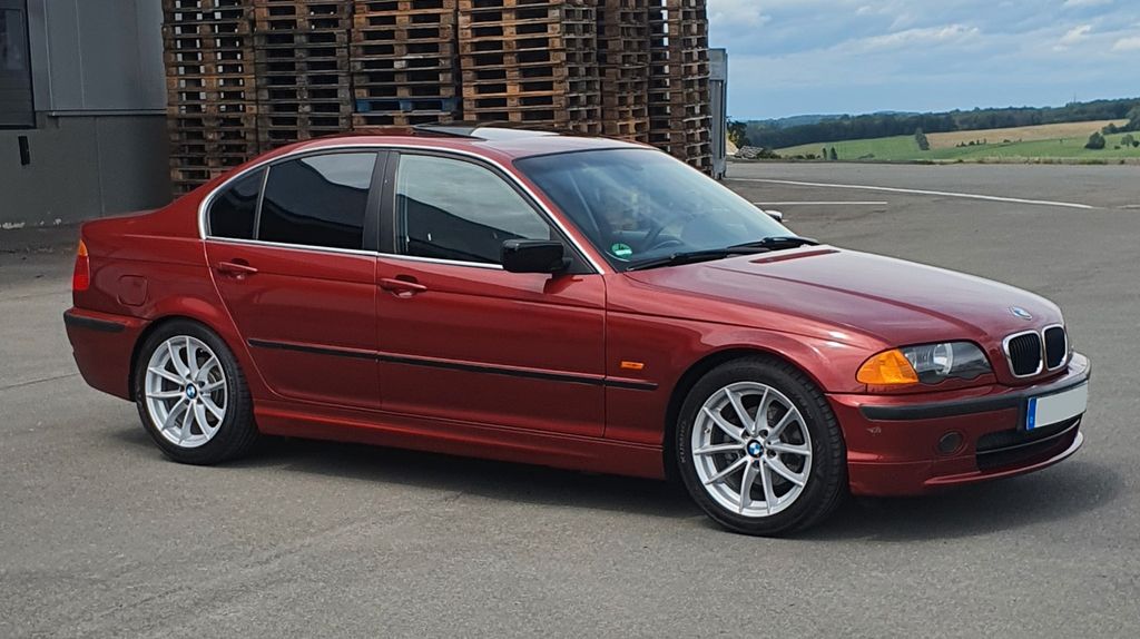 BMW 320 225.000 km 4.999 &euro; Gummersbach 51647