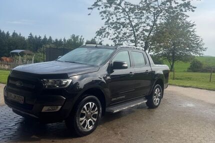 Ford Ranger 185.000 km 21.600 &euro; Halver 58553
