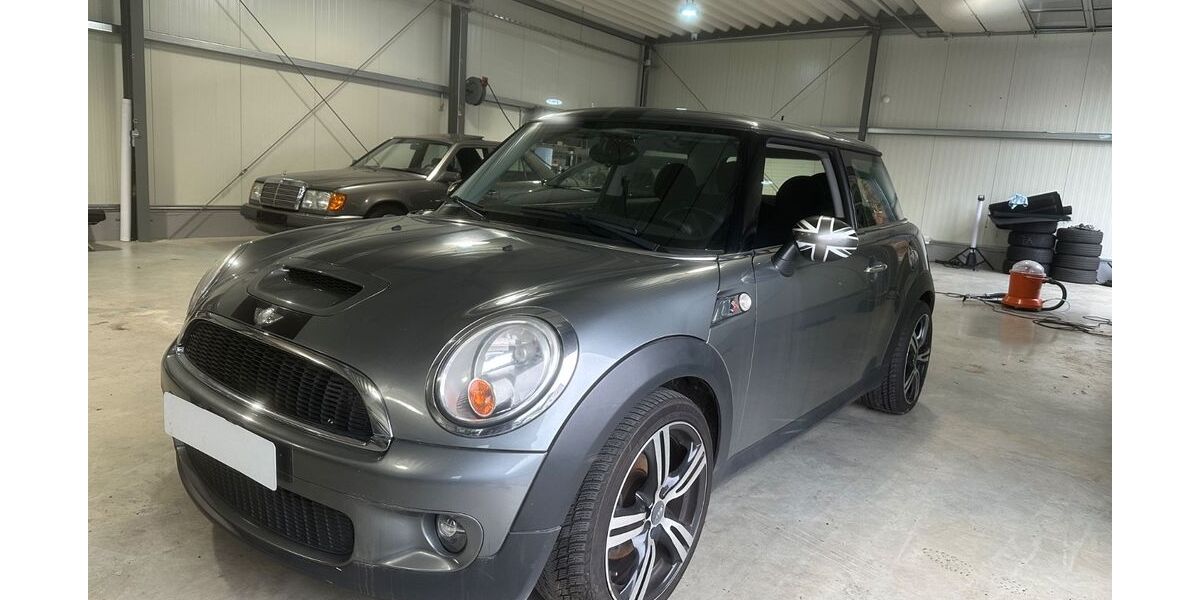 Mini Cooper S 158.000 km 2.350 &euro; Plettenberg 58840