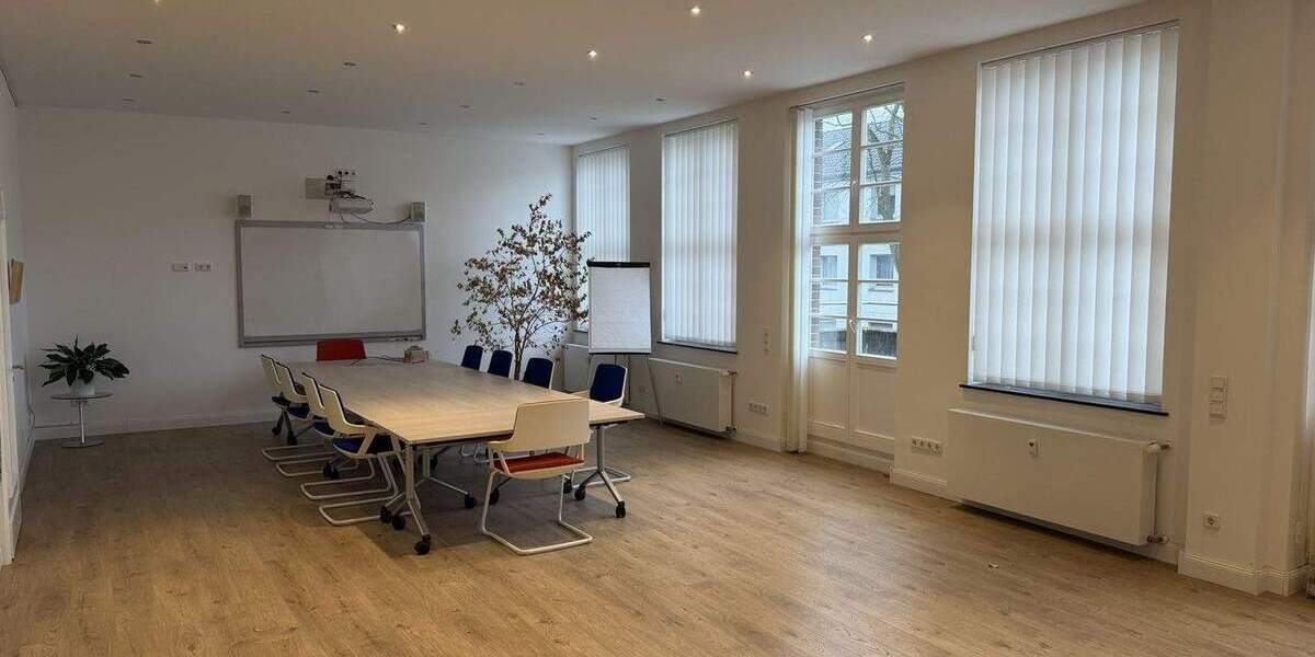 Gewerbeobjekt Hagen Hochschulviertel - 8 Zimmer, 371 m&sup2;, 4.200&euro; | Angebot:25799404