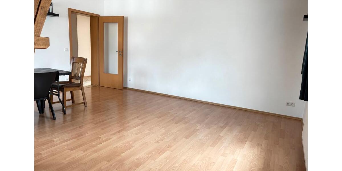 Etagenwohnung Reichshof - 2 Zimmer, 77 m&sup2;, 700&euro; | Angebot:26253420