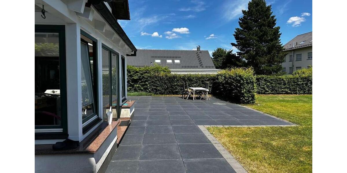 Einfamilienhaus Neuenrade - 8 Zimmer, 234 m&sup2;, 459.000&euro; | Angebot:25831760