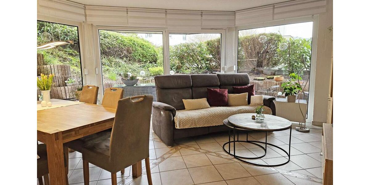 Terrassenwohnung Sundern (Sauerland) - 3 Zimmer, 80 m&sup2;, 650&euro; | Angebot:26338392