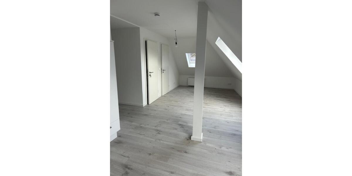 Dachgeschoßwohnung Plettenberg - 4 Zimmer, 75 m&sup2;, 580&euro; | Angebot:25547505