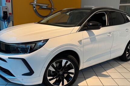 Opel Grandland (X) 41.775 km 21.950 &euro; Olpe 57462