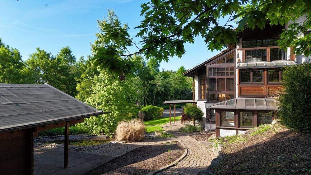 Einfamilienhaus Sundern - 1 Zimmer, 256 m&sup2;, 528.000&euro; | Angebot:25731438