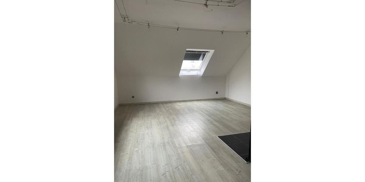 Dachgeschoßwohnung Hemer - 2 Zimmer, 70 m&sup2;, 620&euro; | Angebot:25484214