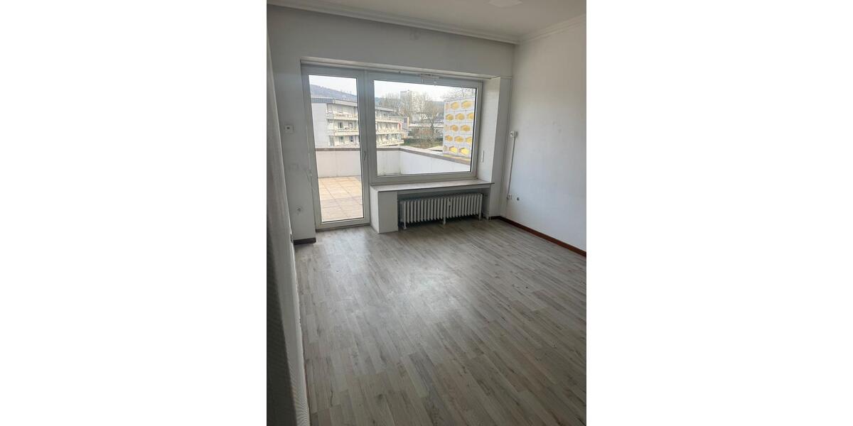 Erdgeschoßwohnung Iserlohn - 4 Zimmer, 130 m&sup2;, 1.370&euro; | Angebot:25855856