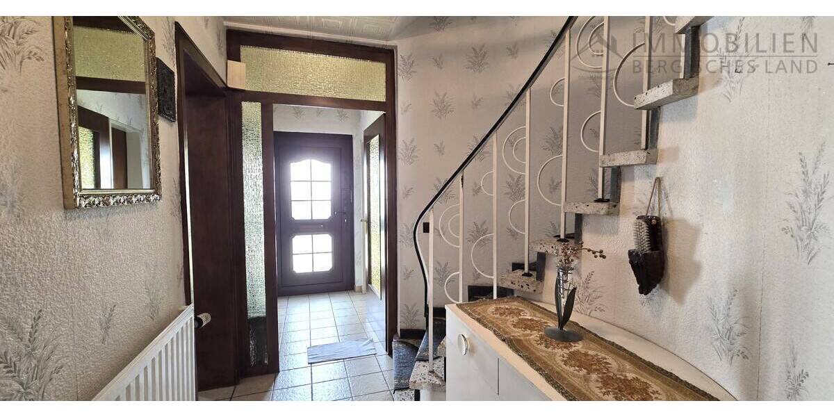 Reihenendhaus Hückeswagen Wiehagen - 4 Zimmer, 90 m&sup2;, 265.000&euro; | Angebot:26389059