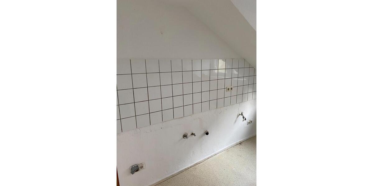 Dachgeschoßwohnung Lüdenscheid Staberg - 3 Zimmer, 60 m&sup2;, 420&euro; | Angebot:26085226