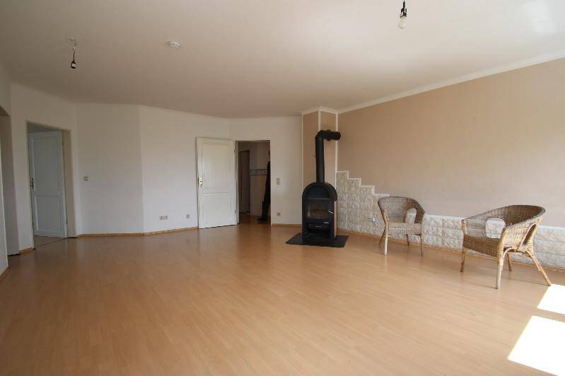 Etagenwohnung Gummersbach Berghausen - 6 Zimmer, 130 m&sup2;, 269.000&euro; | Angebot:25690106