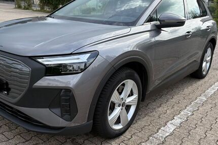 Audi Q4 e-tron 38.200 km 33.000 &euro; Hückeswagen 42499