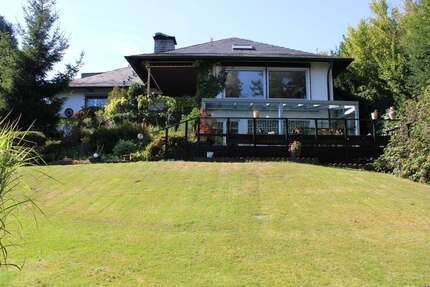 Haus Herdecke - 8 Zimmer, 275 m&sup2;, 1.200.000&euro; | Angebot:22175048