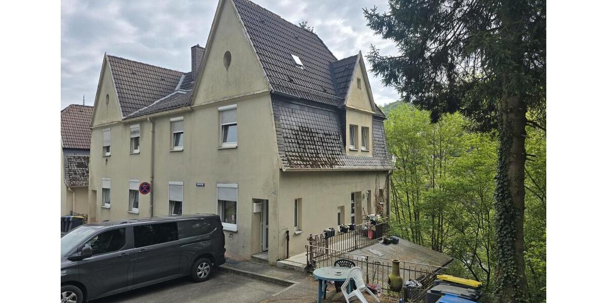 Doppelhaushälfte Altena - 8 Zimmer, 190 m&sup2;, 170.000&euro; | Angebot:26589518
