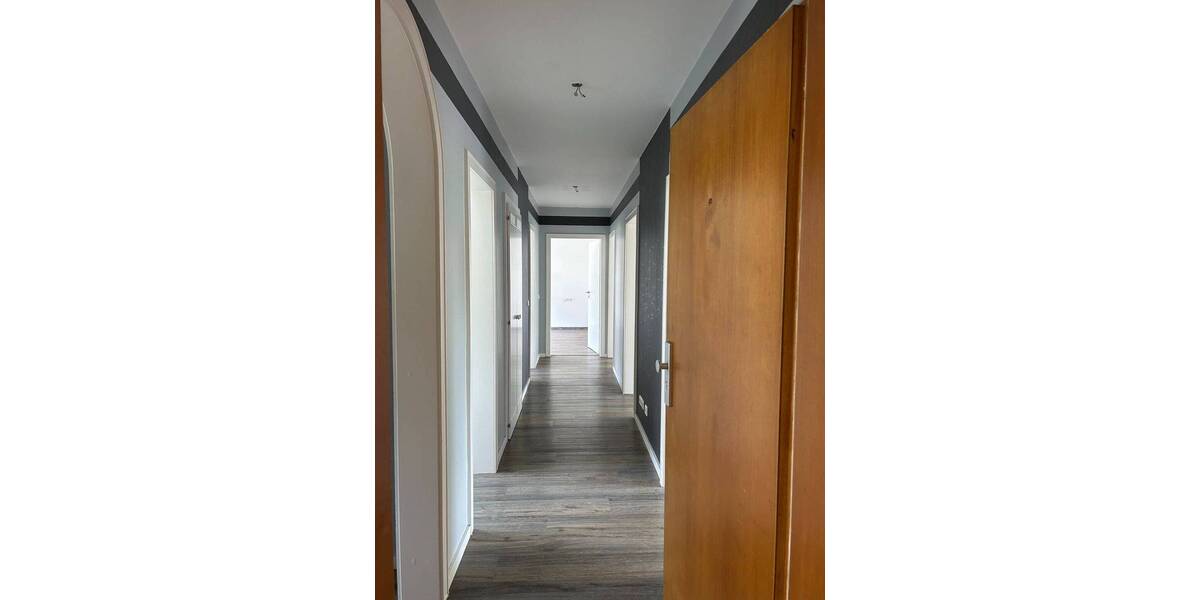 Etagenwohnung Gummersbach Reininghausen - 4 Zimmer, 98 m&sup2;, 1.125&euro; | Angebot:26909114