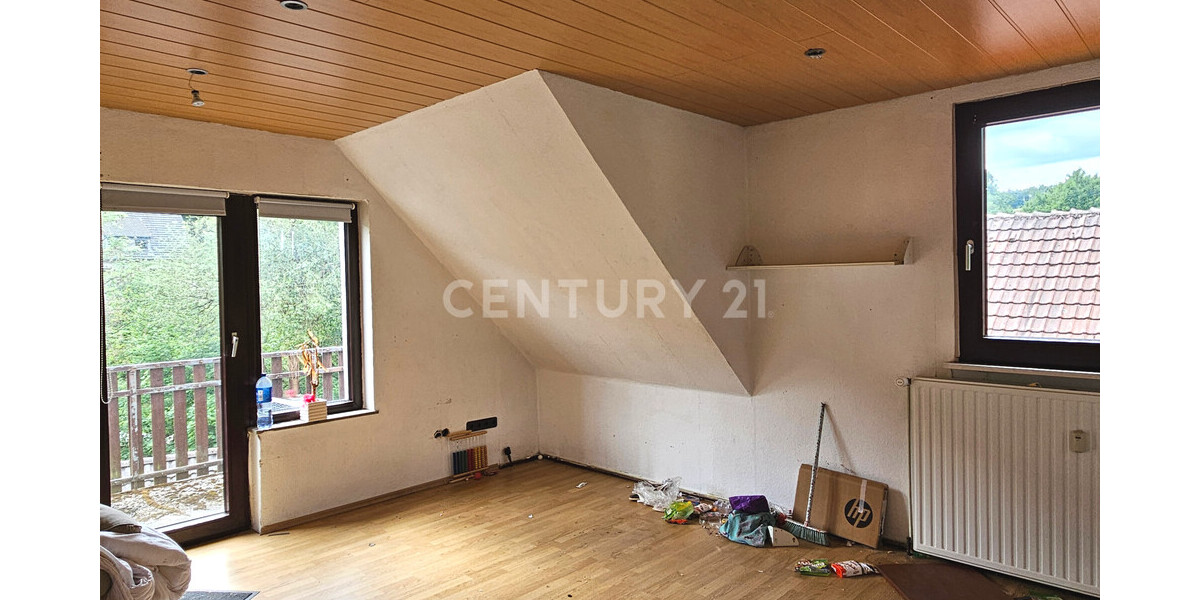 Attraktive Kapitalanlage mit Potenzial: Mehrfamilienhaus mit 6 Eigentumswohnungen & Garagen in Hemer - Mehrfamilienhaus, Wohnhaus Hemer | Angebot:27469088
