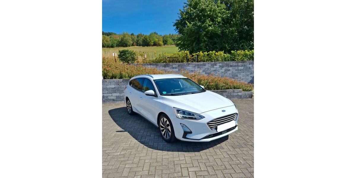 Ford Focus 49.000 km 10.500 &euro; Gummersbach 51645