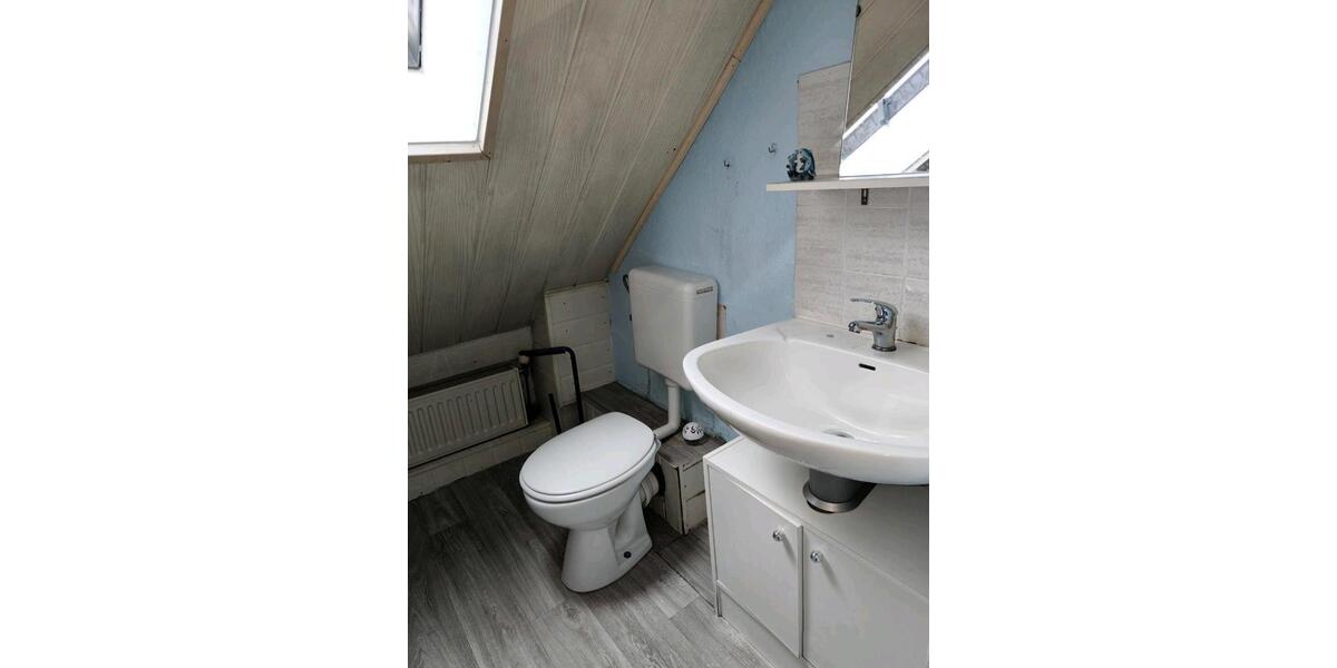 Dachgeschoßwohnung Lüdenscheid Othlinghausen - 1 Zimmer, 35 m&sup2;, 400&euro; | Angebot:26393531