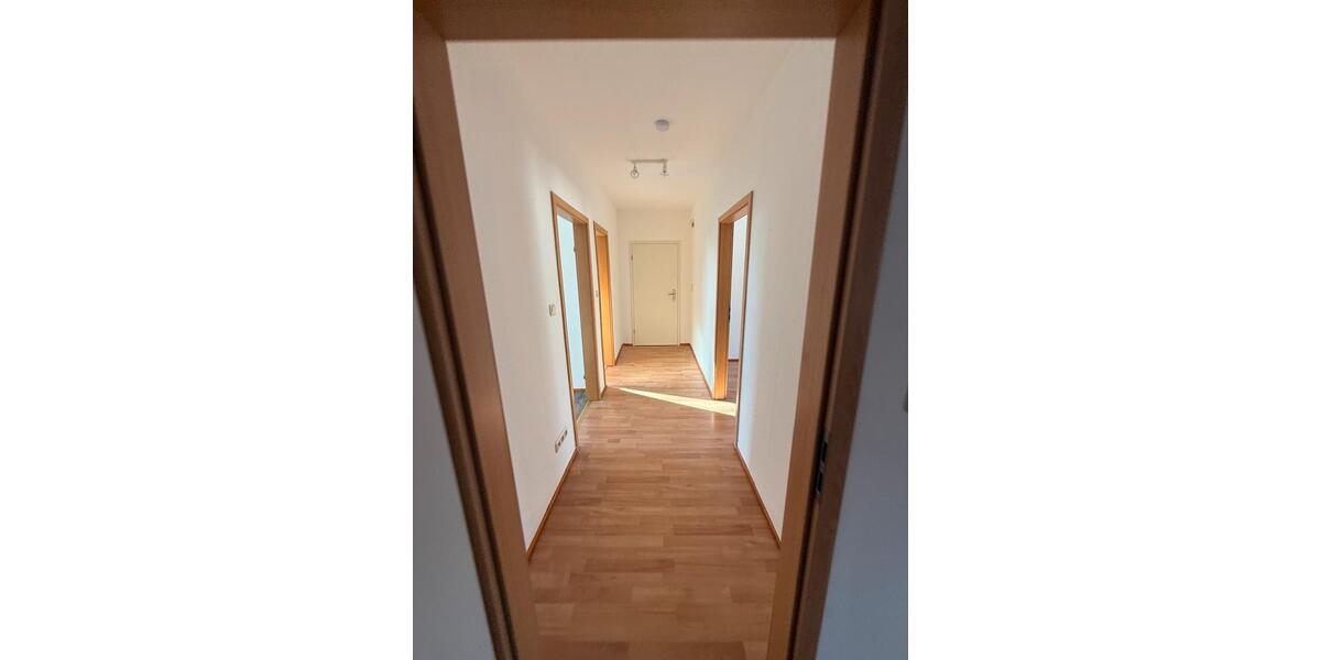 Dachgeschoßwohnung Lüdenscheid Brügge - 5 Zimmer, 85 m&sup2;, 950&euro; | Angebot:24736644