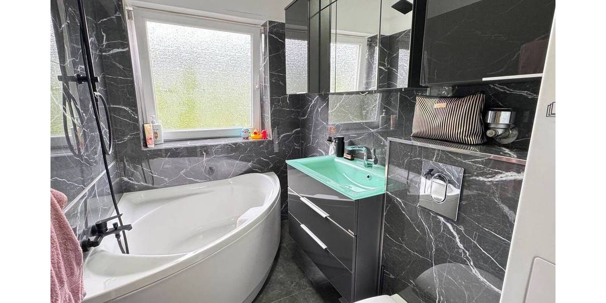 Etagenwohnung Lüdenscheid Dickenberg - 3 Zimmer, 77 m&sup2;, 127.000&euro; | Angebot:25699432