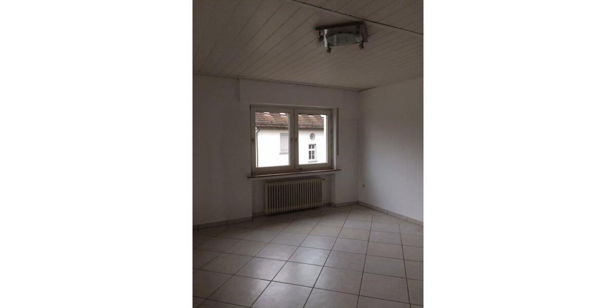 Etagenwohnung Finnentrop - 3 Zimmer, 80 m&sup2;, 640&euro; | Angebot:26341697