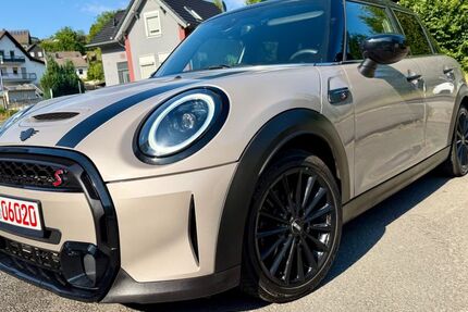 Mini Cooper SE 28.000 km 24.499 &euro; Engelskirchen 51766