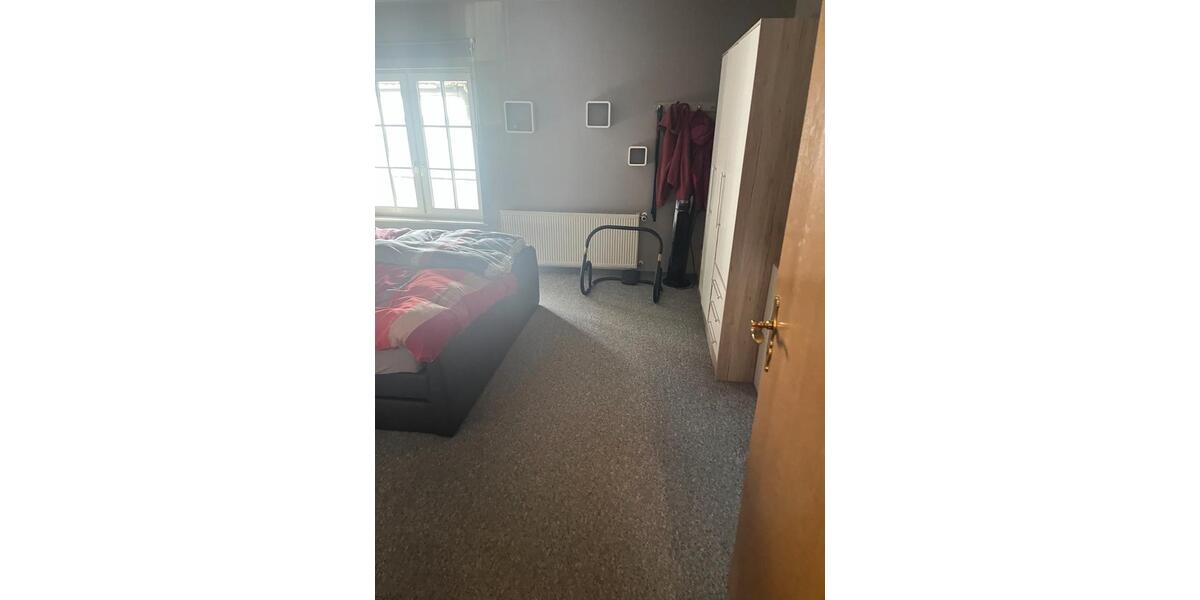 Etagenwohnung Sundern (Sauerland) - 5 Zimmer, 107 m&sup2;, 660&euro; | Angebot:26149281