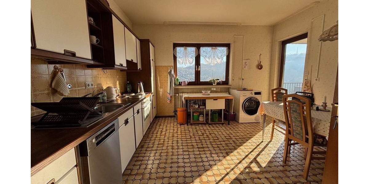 Etagenwohnung Engelskirchen Ründeroth - 4 Zimmer, 127 m&sup2;, 1.100&euro; | Angebot:25666273