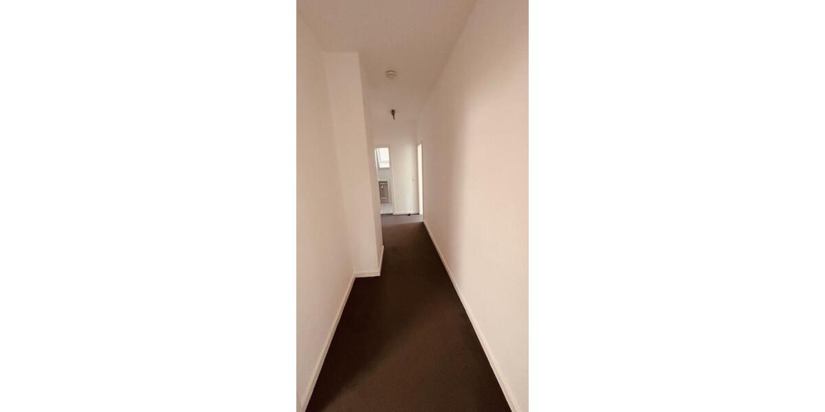 Etagenwohnung Halver - 3 Zimmer, 117 m&sup2;, 900&euro; | Angebot:23226715