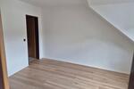 Dachgeschoßwohnung Gummersbach Berstig Süd - 1.5 Zimmer, 35 m&sup2;, 375&euro; | Angebot:26439673