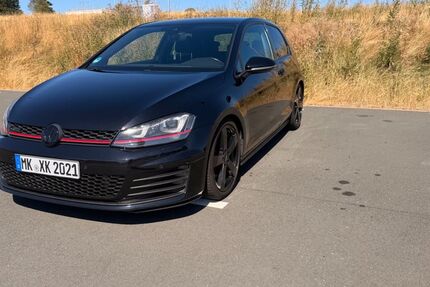 VW Golf 138.000 km 13.600 &euro; Meinerzhagen 58540