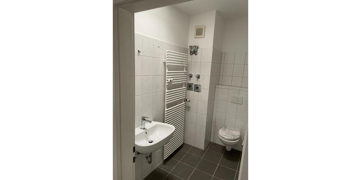 Dachgeschoßwohnung Lüdenscheid - 3.5 Zimmer, 88 m&sup2;, 700&euro; | Angebot:24864412