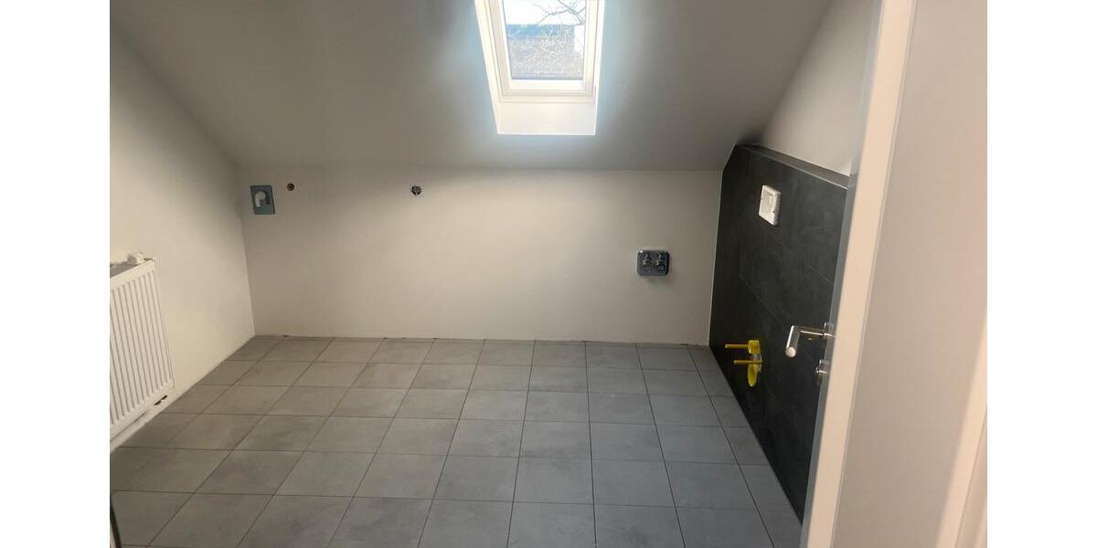 Dachgeschoßwohnung Breckerfeld - 4 Zimmer, 95 m&sup2;, 1.050&euro; | Angebot:24586441