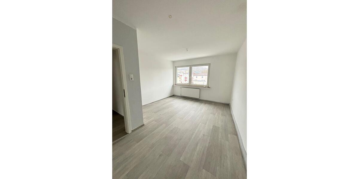 Etagenwohnung Hagen - 2 Zimmer, 63 m&sup2;, 590&euro; | Angebot:25933957