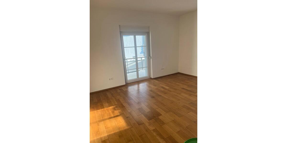 Erdgeschoßwohnung Meinerzhagen - 3 Zimmer, 70 m&sup2;, 830&euro; | Angebot:25269464