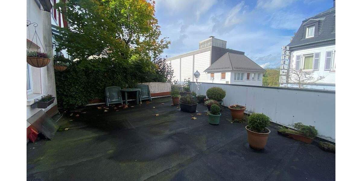 Wohnen mitten im Stadtzentrum - 4-Zimmer Mietwohnung mit Terrasse - Etagenwohnung Meinerzhagen | Angebot:23978285