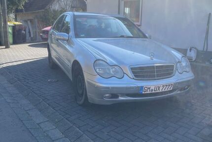 Mercedes-Benz C 200 203.725 km 1.750 &euro; Reichshof 51580