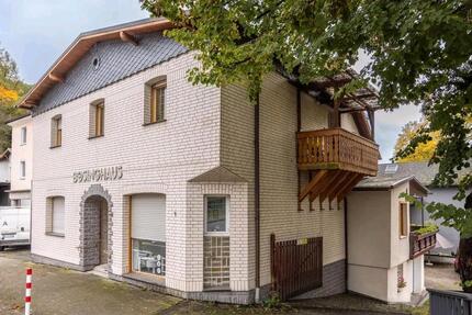 Haus Lüdenscheid Brügge - 10 Zimmer, 320 m&sup2;, 260.000&euro; | Angebot:26068403