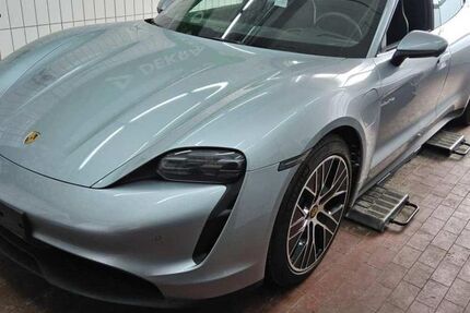 Porsche Taycan 9.371 km 65.850 &euro; Hagen 58091