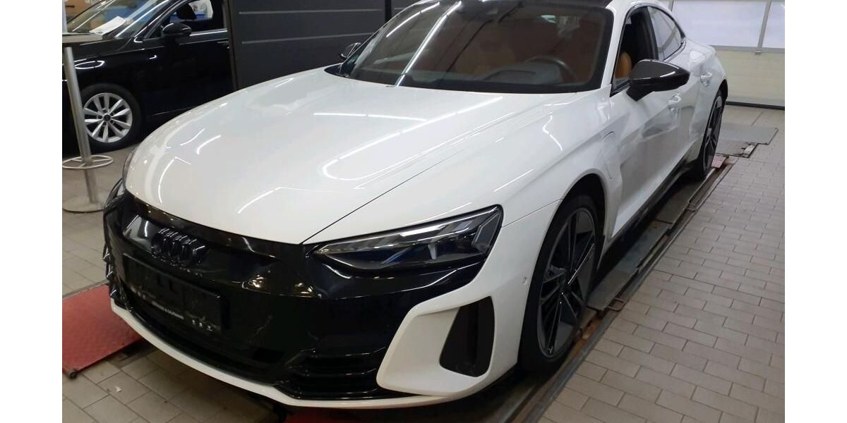 Audi RS e-tron GT 71.795 km 57.310 &euro; Hagen 58091
