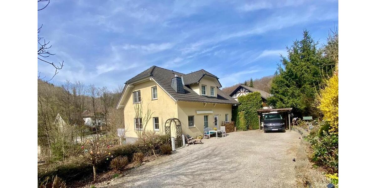 Einfamilienhaus Attendorn - 7 Zimmer, 238 m&sup2;, 425.000&euro; | Angebot:26517037