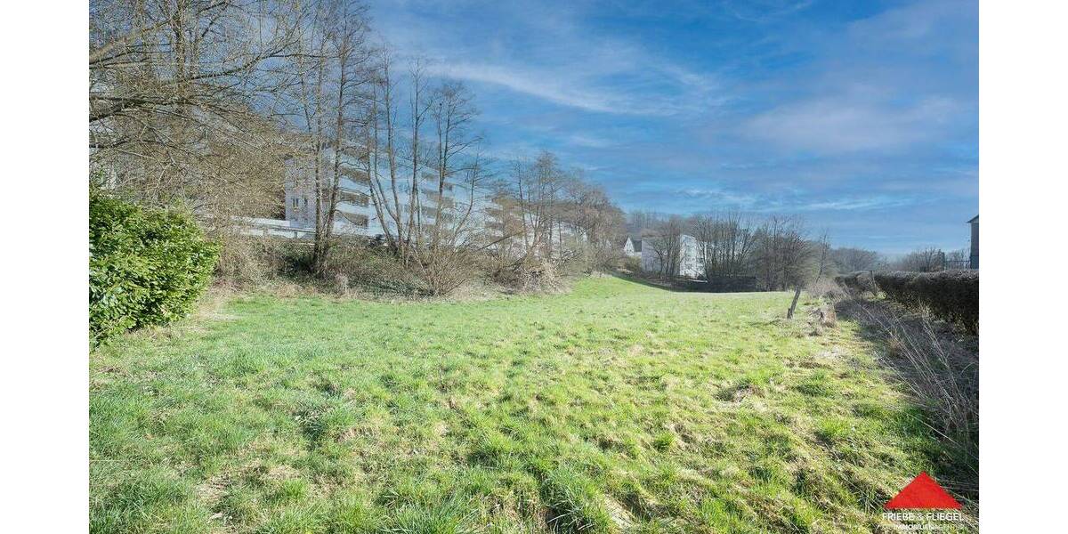 Großes Baugrundstück für ein Mehrfamilienhäuser in Lüdenscheid, zeitnah bebaubar - Grundstück Lüdenscheid / Rathmecke Dickenberg | Angebot:26790417