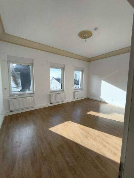 Etagenwohnung Lüdenscheid Staberg - 2 Zimmer, 84 m&sup2;, 670&euro; | Angebot:26797969