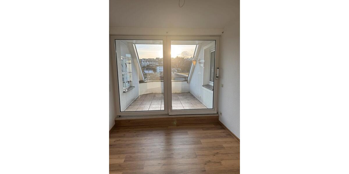 Etagenwohnung Reichshof - 2 Zimmer, 76 m&sup2;, 970&euro; | Angebot:25904641